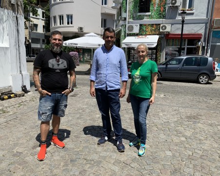 Решават съдбата на тапетите върху къща в Капана в Пловдив