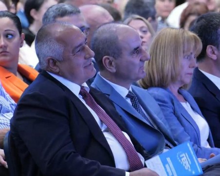 Цветанов остава член на ГЕРБ, но ще работи само в партийна си организация