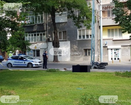 Автомобил е засякъл пътя на моториста, който загина намясто в Пловдив