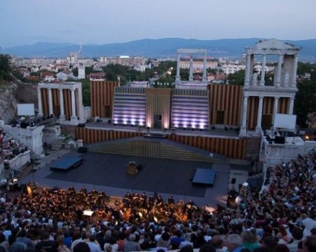 Ренесанс и съвремие в 