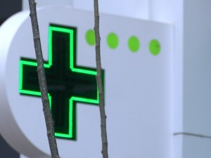 Аптеките ще трябва да дават нощни дежурства. Ако откажат - глоби!