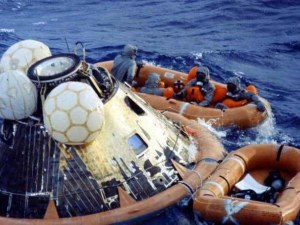 Има ли лунни микроби на Земята след мисията на Аполо 11