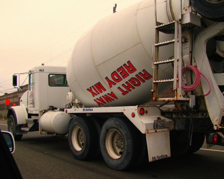 Бетоновоз прегази възрастна жена в Габрово