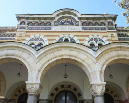 Човек от Синода участвал в измамите с църковни имоти