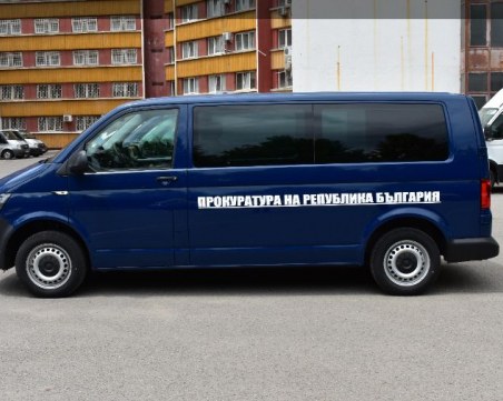 Разследват двама нотариуси за престъпления с незаконни църковни имоти