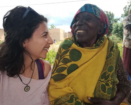 Различните млади! Как пътят Ел Камино отведе актрисата Моника Угренова  в Танзания