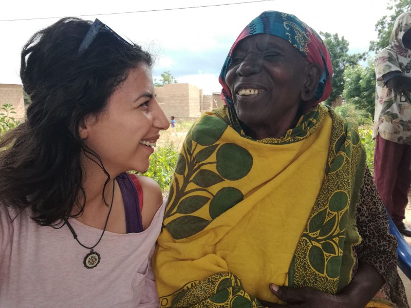 Различните млади! Как пътят Ел Камино отведе актрисата Моника Угренова  в Танзания