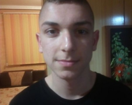 17-годишният Алекс се нуждае от помощта ни за скъпоструващо лечение