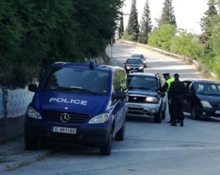 Акция в Сандански! 8 души са арестувани, проверки и обиски в целия град