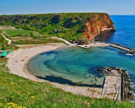 Глобяват чужденци за каравани на Болата