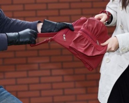 Мъж залови крадец във Велико Търново, минути след нападение