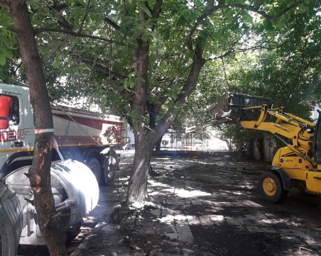 Премахнаха стари и опасни съоръжения от пловдивския Кършияк