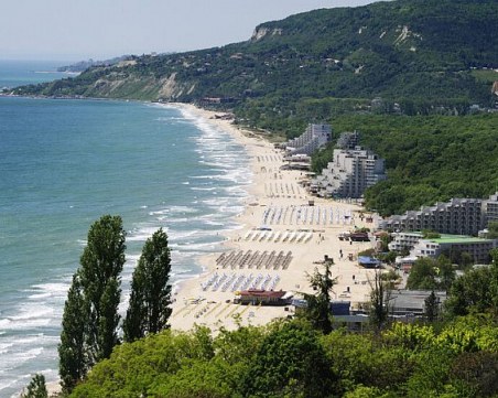 Известни българи започнаха кампания #роднотоМоренеедемоде