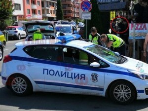 Екшън в Несебър: Много пиян турист открадна такси, катастрофира зрелищно и се сби