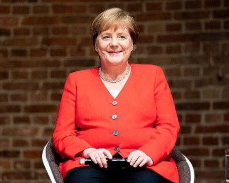 60% от германците смятат, че здравето на Меркел е личен въпрос