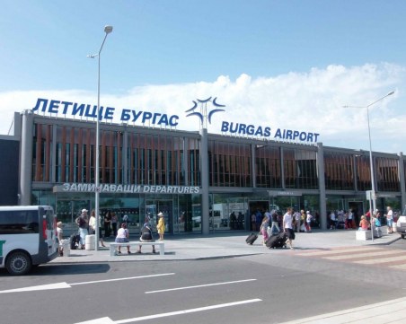 Лошото време отмени полети на летището в Бургас