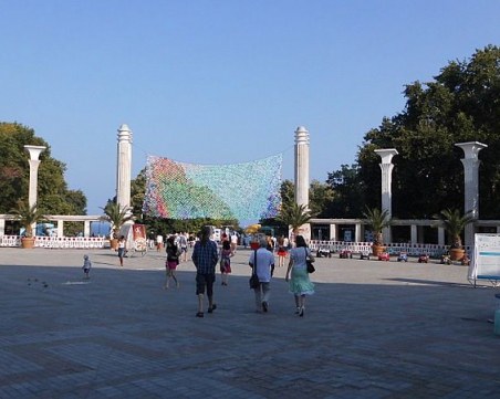 Велосипедист блъсна дете в Морската градина във Варна