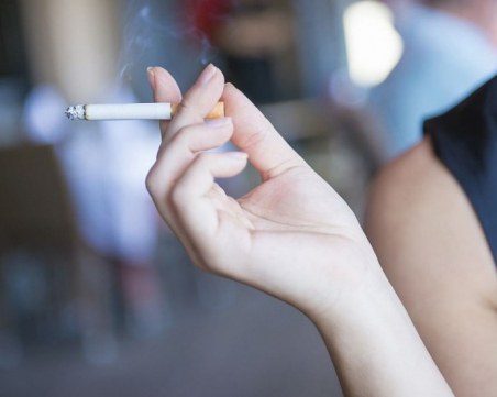 16 заведения в Пловдив хванати в крачка, клиентите пушили на закрито