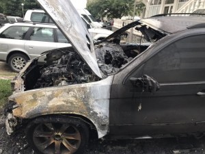 Джип изгоря в Казанлък, палежът - умишлен
