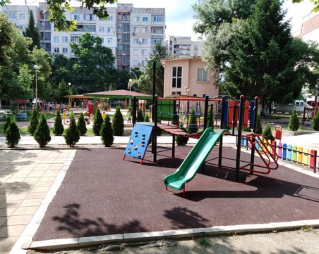 Няма места в яслите в Пловдив - 1000 деца останаха неприети