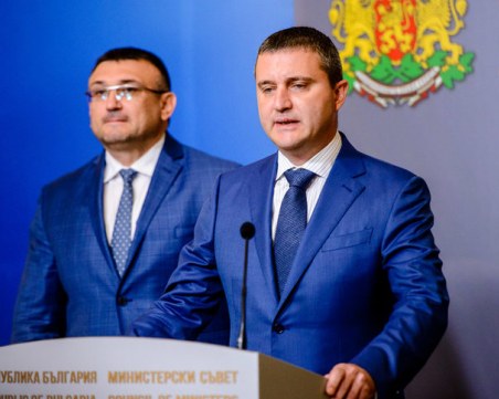 Горанов се извини в парламента за хакерската атака, Маринов призна за стотици хиляди засегнати