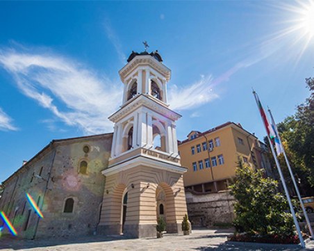 Носят честната глава на светата Марина в Пловдив