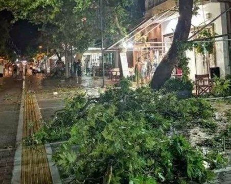 Нов апокалипсис застрашава Гърция, властите предупреждават за нови бури в страната