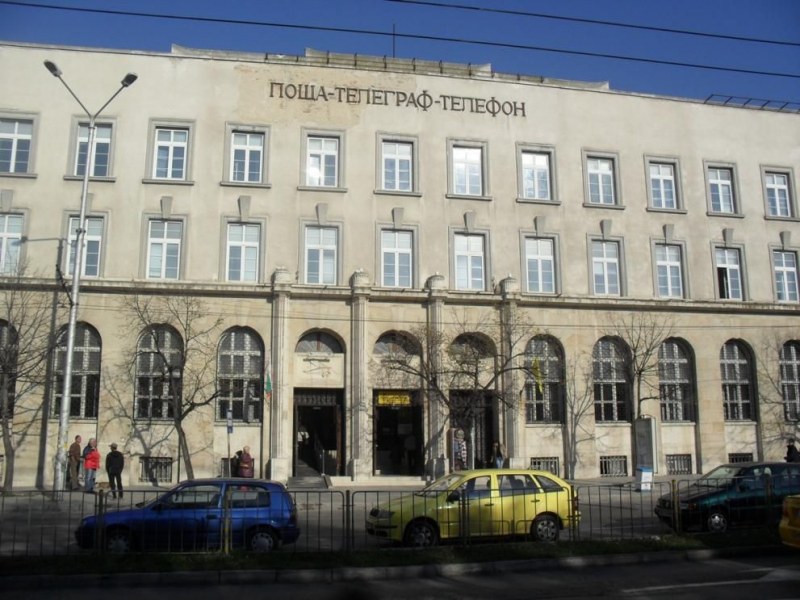 Пощенската палата във Варна става хотел на Марешки