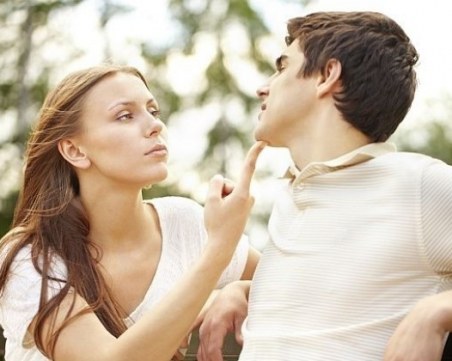 3 причини, с които жените тласкат мъжете си към изневяра