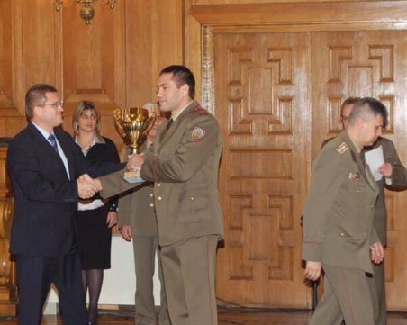 Кобрата: България заслужава най-доброто! Трябва да вземем изтребители F – 16 Block 70