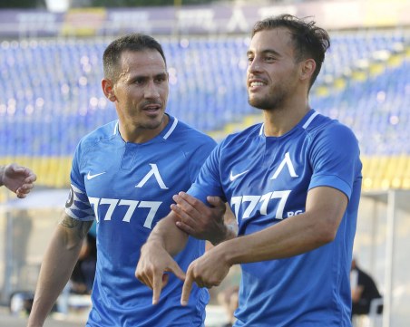 Левски с нова футболна лекция, продължава в Лига Европа