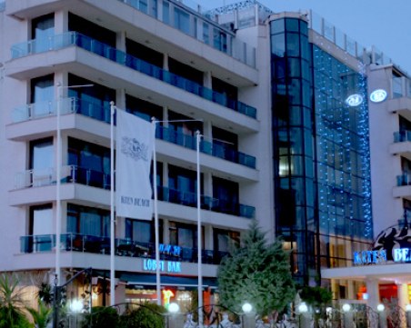 Собственик на хотел в Китен го продаде и завлече туристи