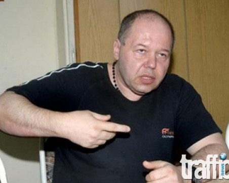 Автокрадец № 1 на Пловдив още не се е 