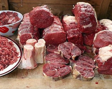 Забраниха продажбата на прясно свинско месо на фермерските пазари