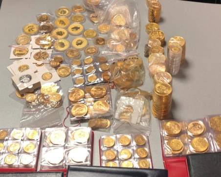 Задържаха шестима, изнудвали столичен бизнесмен! Иззеха им 35 кила злато и милион кеш