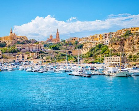 Огромна конкуренция за имоти на Средиземноморски остров! Сделката те прави европеец с паспорт