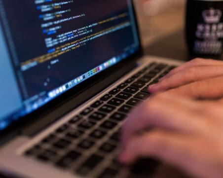 Разследващите удрят на камък: Не могат да разбият паролите на Кристиян