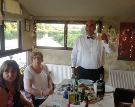 Лимузина за 70-годишния юбилей на първия треньор на Стефка