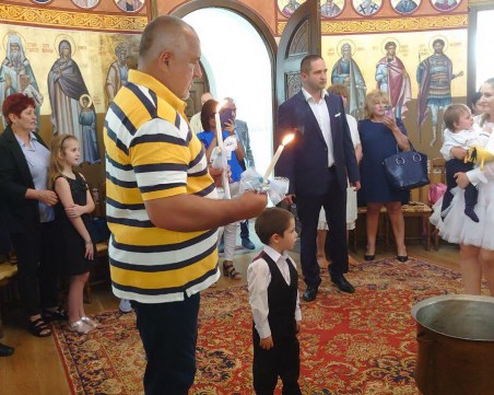 Премиерът Борисов кръсти двете си внучета