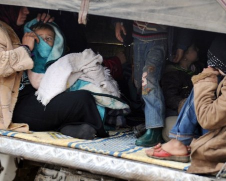 Арестуваха български шофьор в Италия, превозвал бежанци