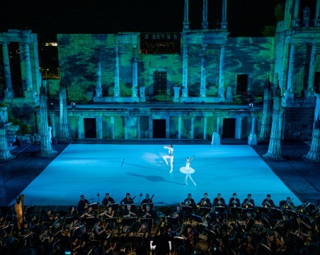 Хиляди души останаха без дъх от Лебедите на Чайковски в Пловдив