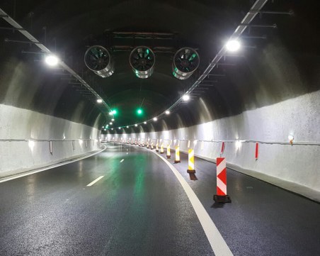 Ограничават движението във 