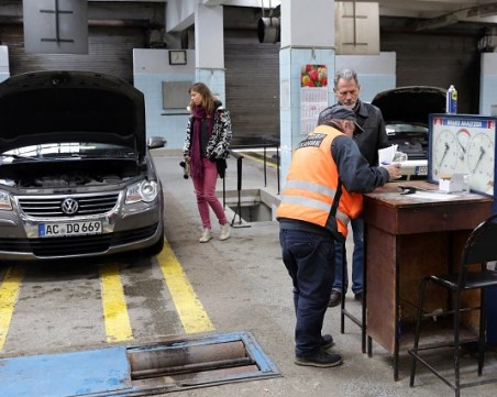 Ще регистрираме колите си в частни пунктове, предвиждат се грандиозни промени за МПС-тата