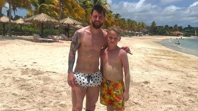 Английски малчуган: Ритах с Меси на плажа в Антигуа, беше незабравимо!