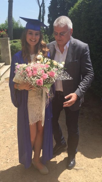 Христо Сираков показа снимки с дъщеря си на дипломирането й