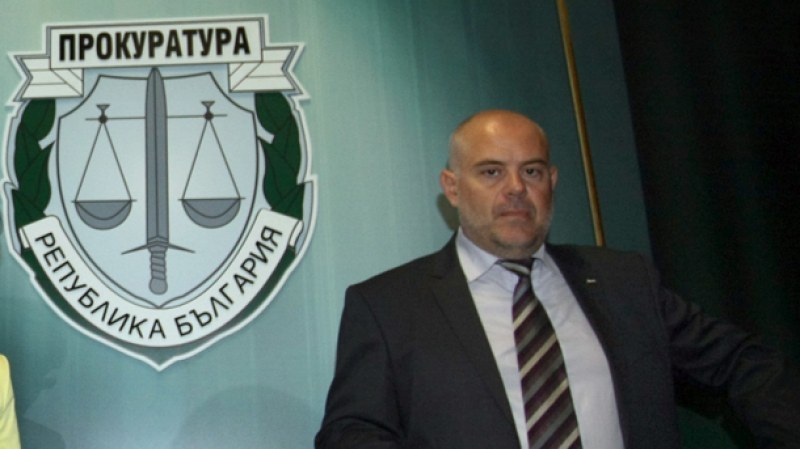 Прокурорската колегия иска Иван Гешев за Главен прокурор