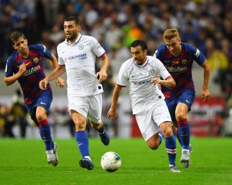 Челси разгроми Барса, сив дебют за Гризман