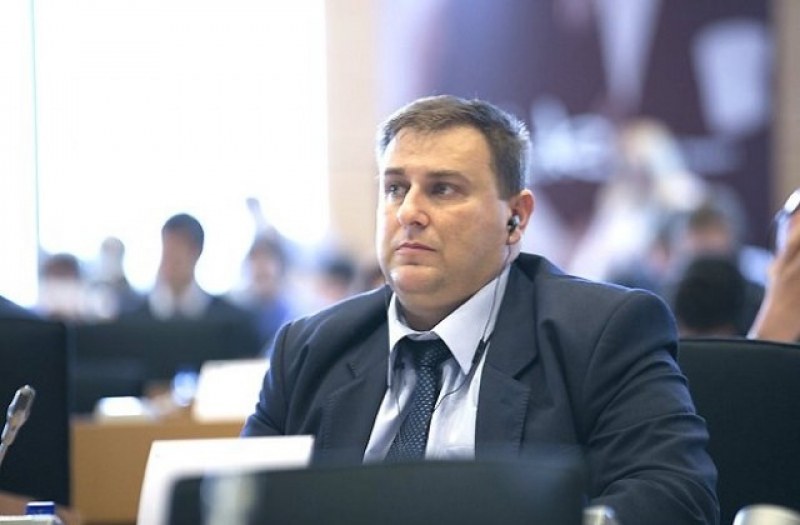 Емил Радев: Погнусен съм от ровенето на данни в Онкодиспансера в Пловдив