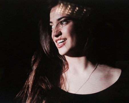 22-гoдишнaтa Cтeлиaнa Янĸoвa завъртяла главата на Кобрата?