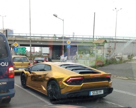 Лукс или кич: Позлатено 